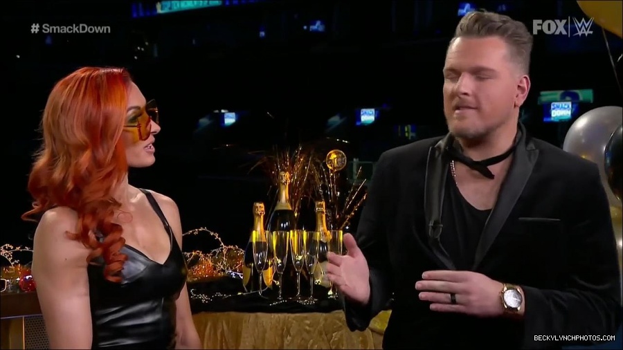 WWE_Friday_Night_SmackDown_2021_12_31_WWE_s_Top_Ten_Moments_Of_2021_720p_HDTV_x264-NWCHD_mp4_004423024.jpg