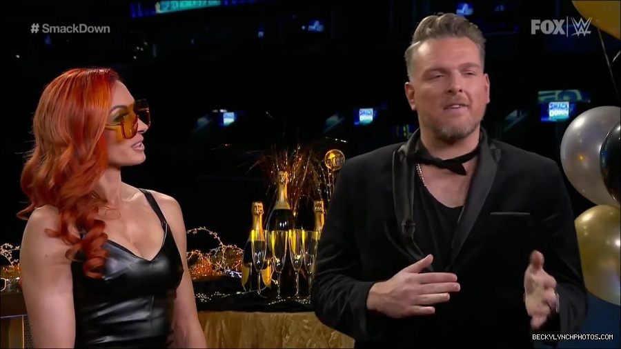 WWE_Friday_Night_SmackDown_2021_12_31_WWE_s_Top_Ten_Moments_Of_2021_720p_HDTV_x264-NWCHD_mp4_004423424.jpg