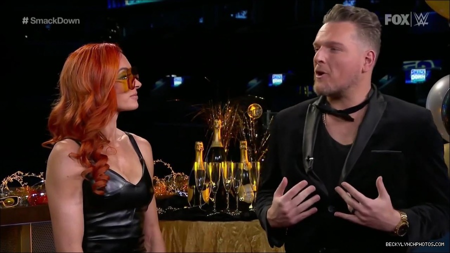 WWE_Friday_Night_SmackDown_2021_12_31_WWE_s_Top_Ten_Moments_Of_2021_720p_HDTV_x264-NWCHD_mp4_004425826.jpg