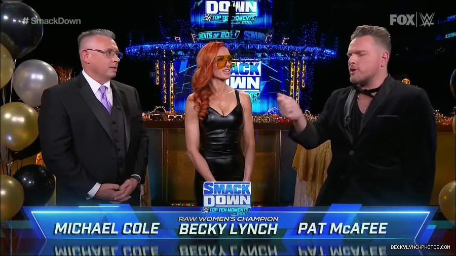 WWE_Friday_Night_SmackDown_2021_12_31_WWE_s_Top_Ten_Moments_Of_2021_720p_HDTV_x264-NWCHD_mp4_004430231.jpg