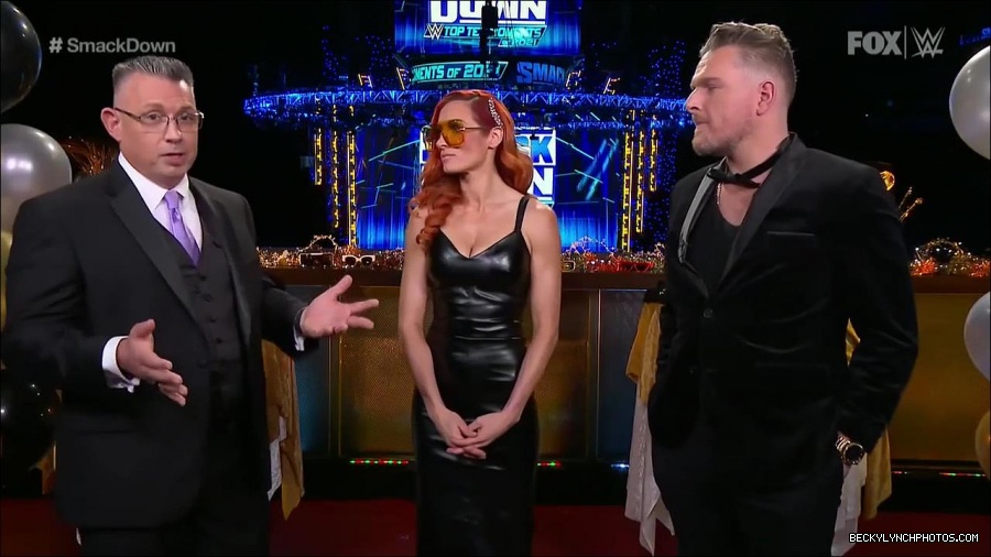 WWE_Friday_Night_SmackDown_2021_12_31_WWE_s_Top_Ten_Moments_Of_2021_720p_HDTV_x264-NWCHD_mp4_004441042.jpg