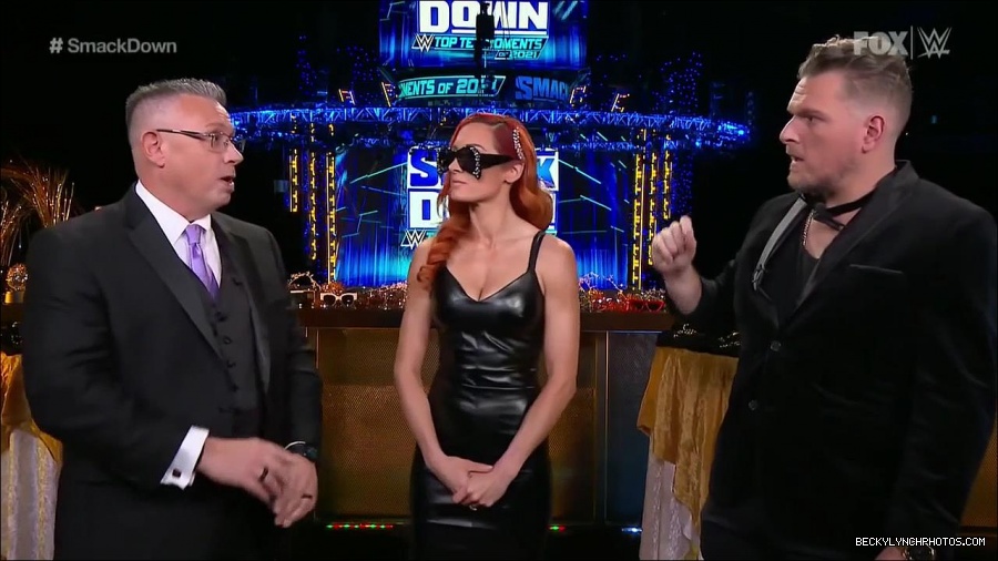 WWE_Friday_Night_SmackDown_2021_12_31_WWE_s_Top_Ten_Moments_Of_2021_720p_HDTV_x264-NWCHD_mp4_004688823.jpg