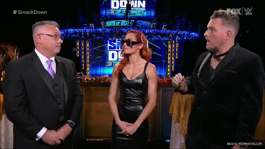 WWE_Friday_Night_SmackDown_2021_12_31_WWE_s_Top_Ten_Moments_Of_2021_720p_HDTV_x264-NWCHD_mp4_004689224.jpg