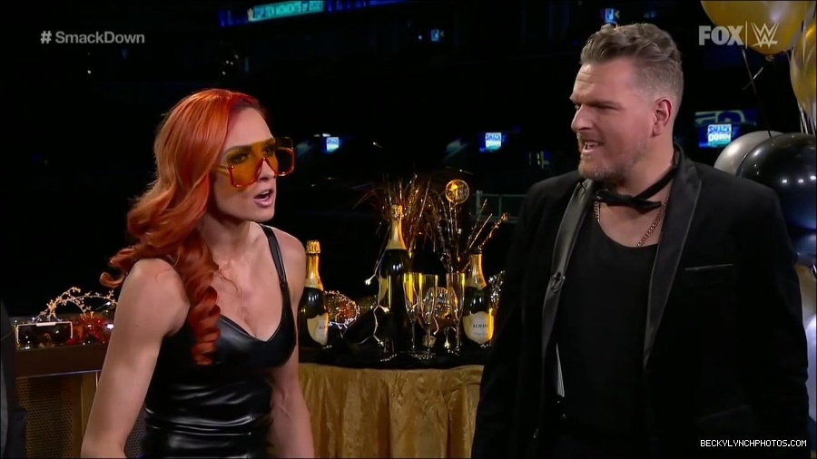 WWE_Friday_Night_SmackDown_2021_12_31_WWE_s_Top_Ten_Moments_Of_2021_720p_HDTV_x264-NWCHD_mp4_005263764.jpg