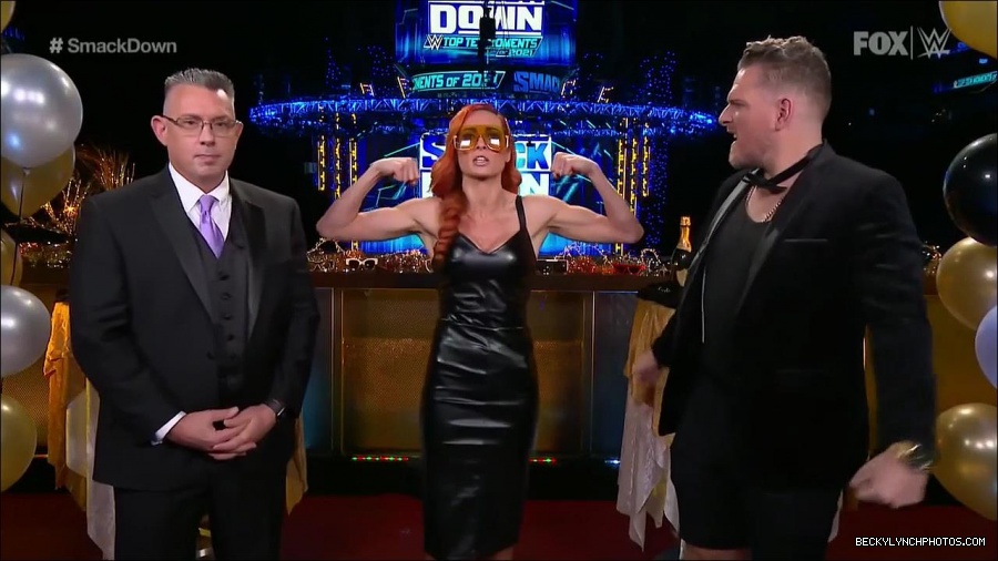 WWE_Friday_Night_SmackDown_2021_12_31_WWE_s_Top_Ten_Moments_Of_2021_720p_HDTV_x264-NWCHD_mp4_005266167.jpg