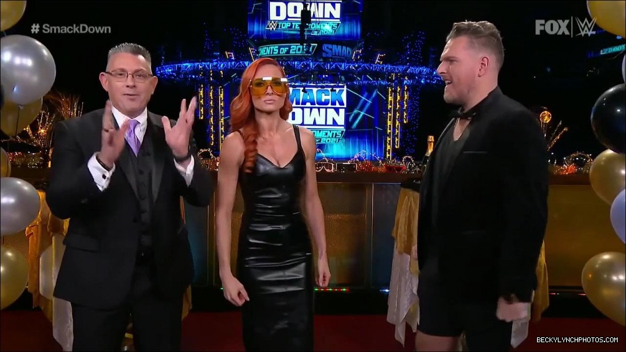 WWE_Friday_Night_SmackDown_2021_12_31_WWE_s_Top_Ten_Moments_Of_2021_720p_HDTV_x264-NWCHD_mp4_005268169.jpg