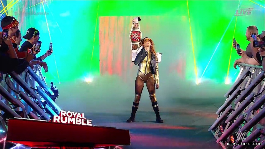WWE_Royal_Rumble_2022_720p_WEB_h264-HEEL_mp4_006432711.jpg