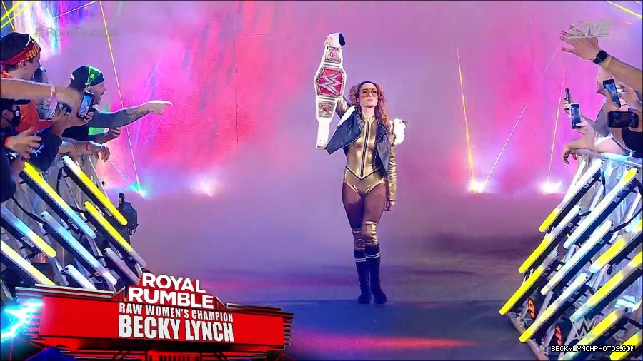 WWE_Royal_Rumble_2022_720p_WEB_h264-HEEL_mp4_006434311.jpg