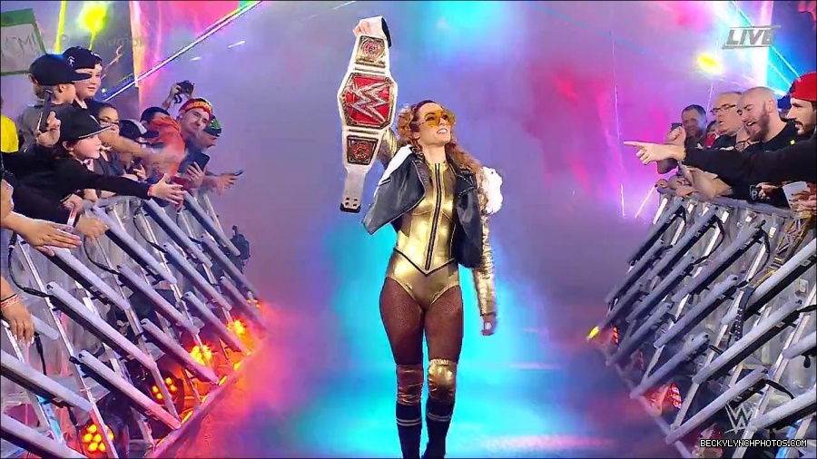 WWE_Royal_Rumble_2022_720p_WEB_h264-HEEL_mp4_006439111.jpg