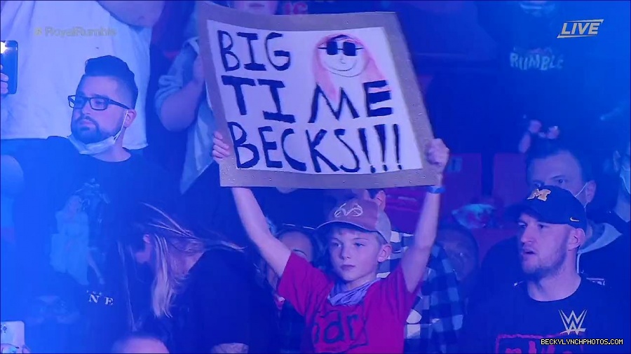 WWE_Royal_Rumble_2022_720p_WEB_h264-HEEL_mp4_006446711.jpg