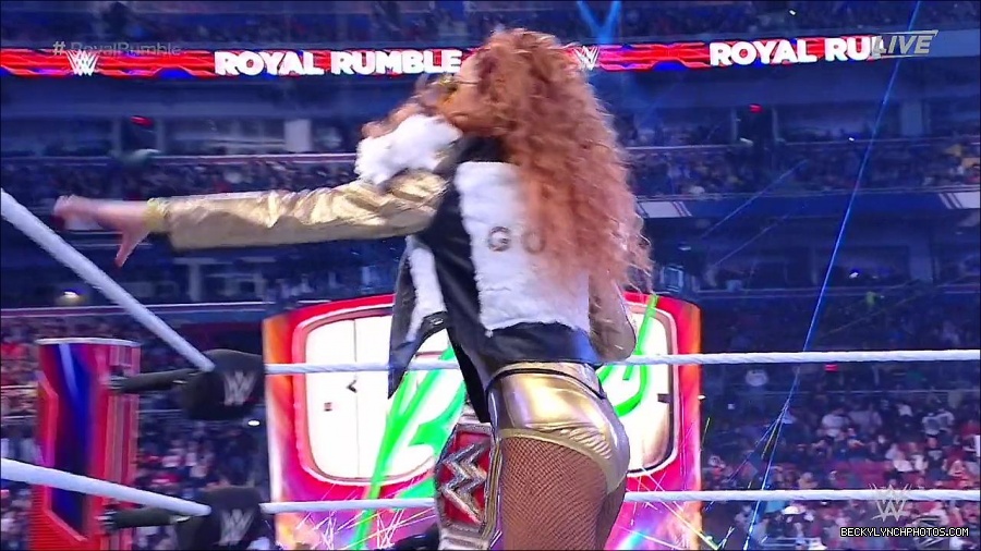 WWE_Royal_Rumble_2022_720p_WEB_h264-HEEL_mp4_006467911.jpg
