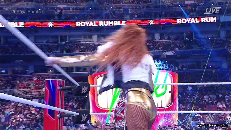 WWE_Royal_Rumble_2022_720p_WEB_h264-HEEL_mp4_006468311.jpg