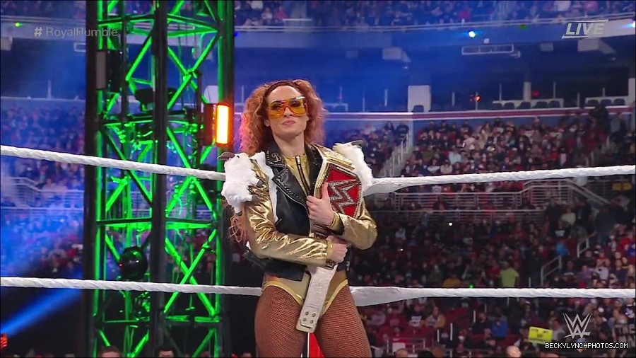 WWE_Royal_Rumble_2022_720p_WEB_h264-HEEL_mp4_006499911.jpg
