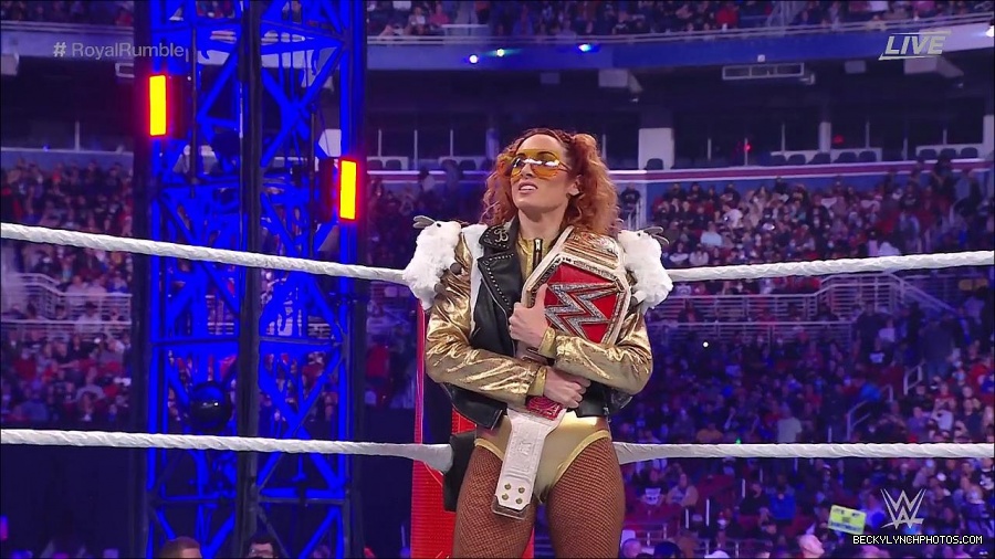 WWE_Royal_Rumble_2022_720p_WEB_h264-HEEL_mp4_006500711.jpg