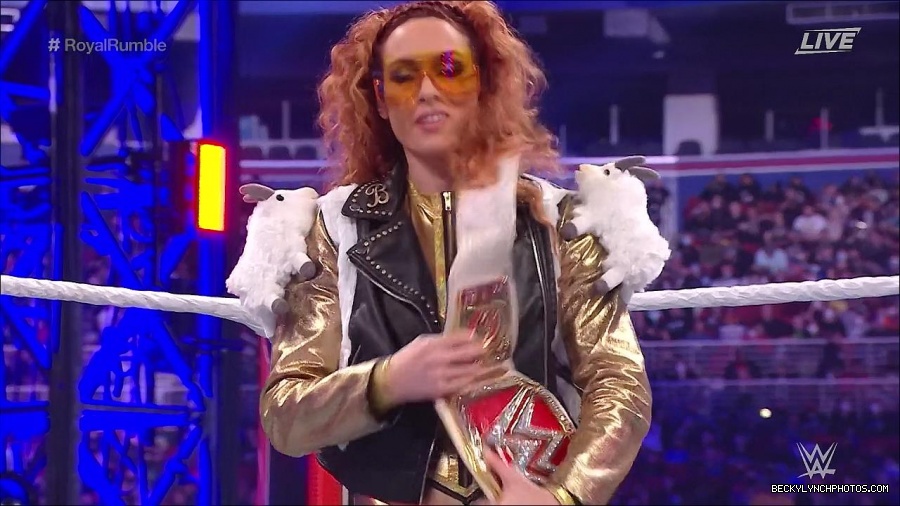WWE_Royal_Rumble_2022_720p_WEB_h264-HEEL_mp4_006532311.jpg