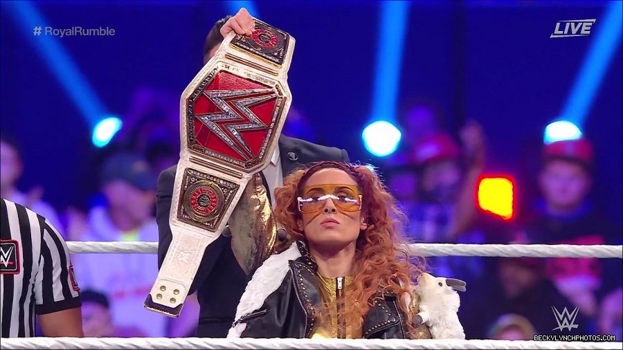 WWE_Royal_Rumble_2022_720p_WEB_h264-HEEL_mp4_006537111.jpg
