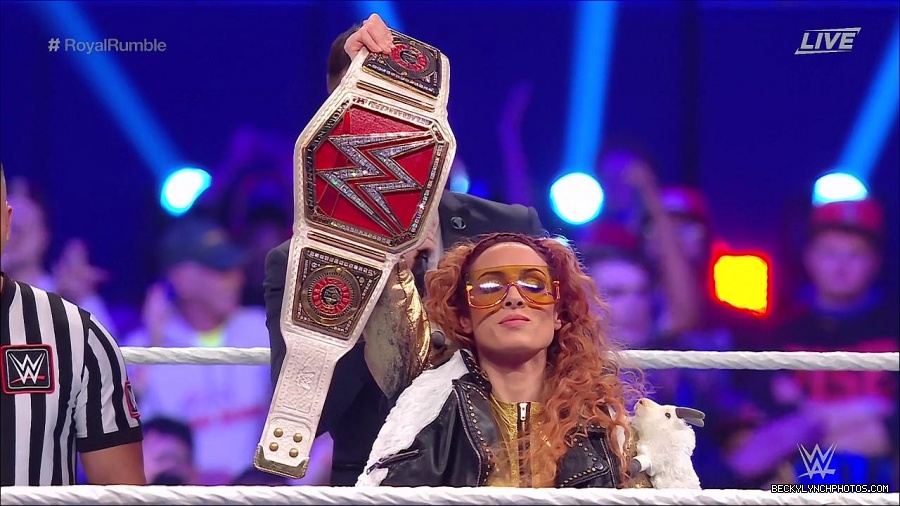WWE_Royal_Rumble_2022_720p_WEB_h264-HEEL_mp4_006538311.jpg