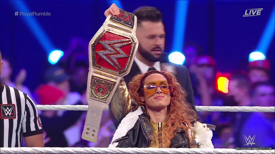 WWE_Royal_Rumble_2022_720p_WEB_h264-HEEL_mp4_006538711.jpg