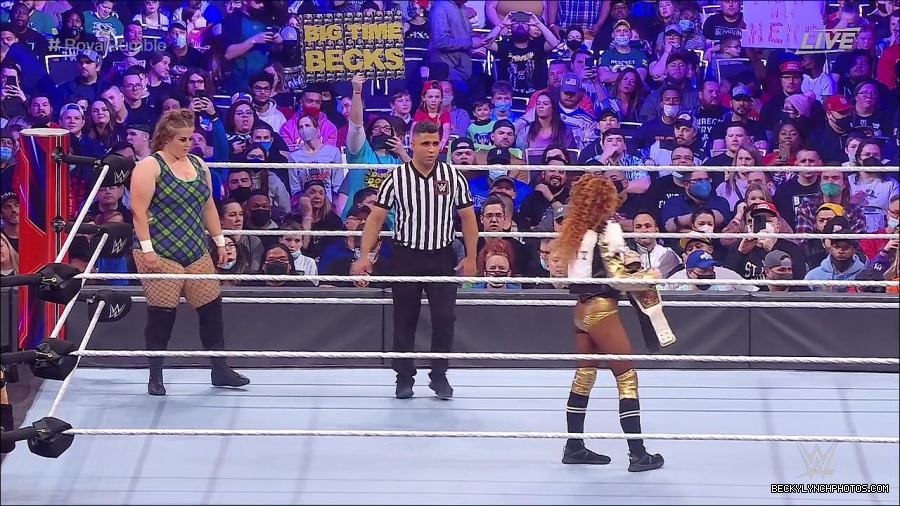 WWE_Royal_Rumble_2022_720p_WEB_h264-HEEL_mp4_006546311.jpg