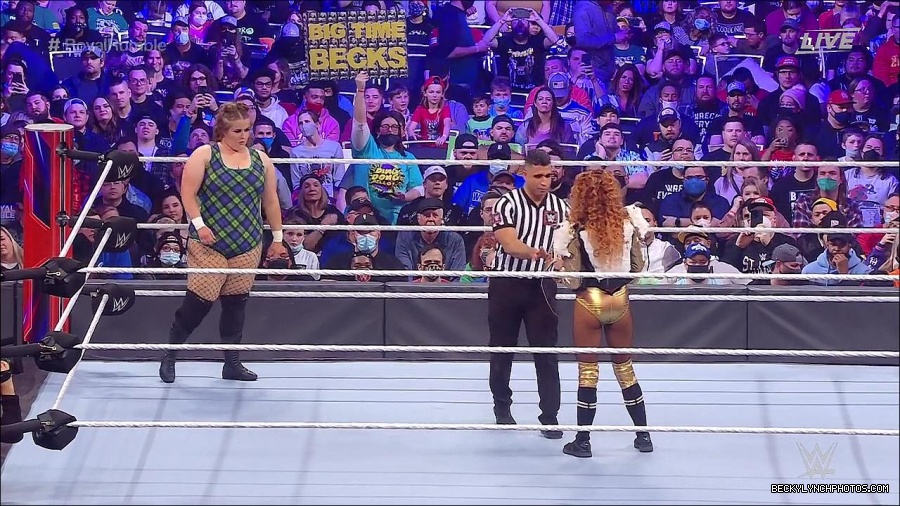 WWE_Royal_Rumble_2022_720p_WEB_h264-HEEL_mp4_006547911.jpg