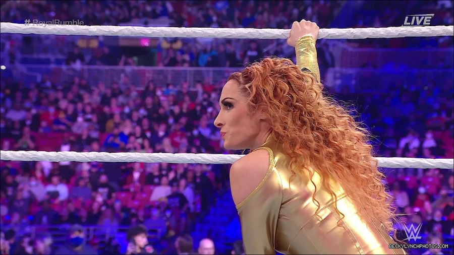 WWE_Royal_Rumble_2022_720p_WEB_h264-HEEL_mp4_006565911.jpg