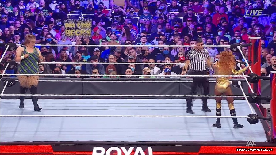WWE_Royal_Rumble_2022_720p_WEB_h264-HEEL_mp4_006567111.jpg