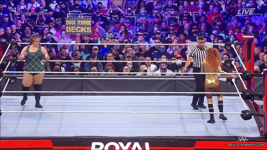 WWE_Royal_Rumble_2022_720p_WEB_h264-HEEL_mp4_006567511.jpg
