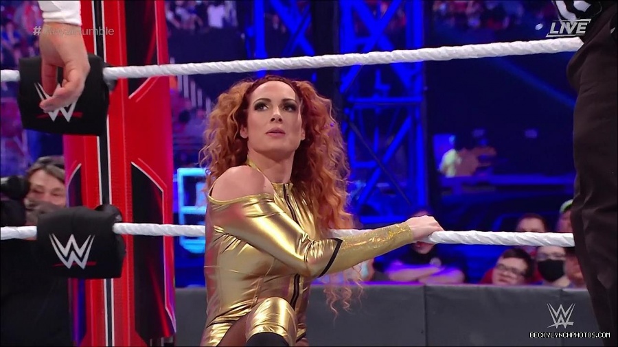 WWE_Royal_Rumble_2022_720p_WEB_h264-HEEL_mp4_006578711.jpg