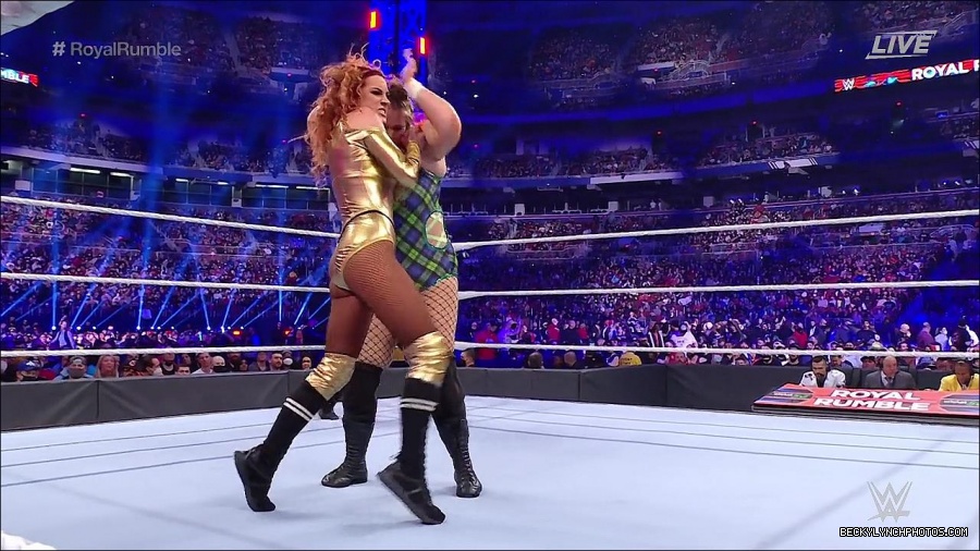 WWE_Royal_Rumble_2022_720p_WEB_h264-HEEL_mp4_006591511.jpg