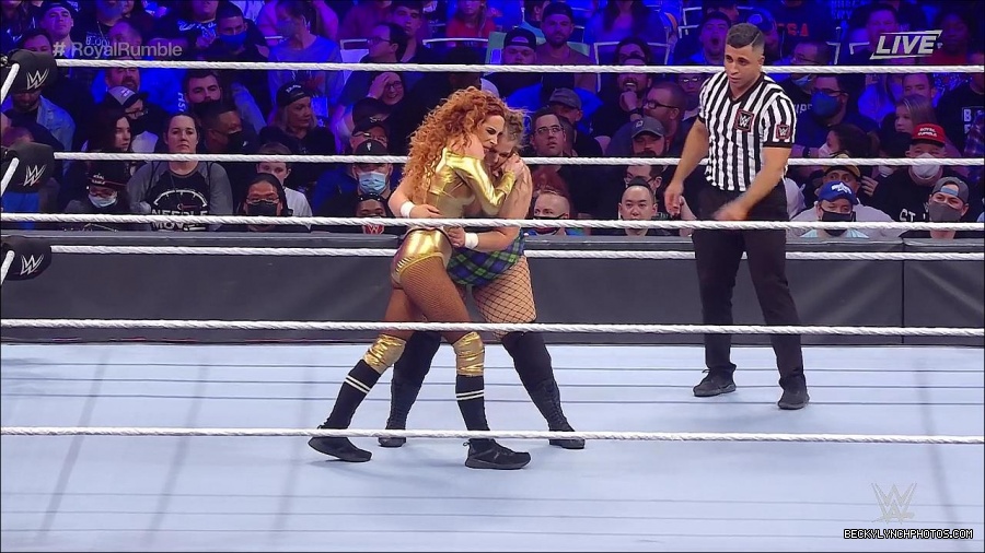 WWE_Royal_Rumble_2022_720p_WEB_h264-HEEL_mp4_006594711.jpg