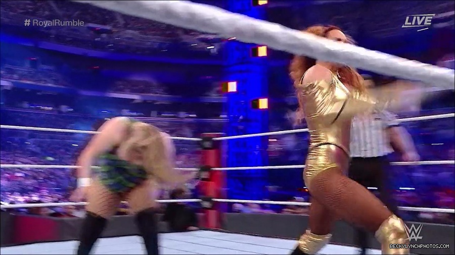 WWE_Royal_Rumble_2022_720p_WEB_h264-HEEL_mp4_006596711.jpg