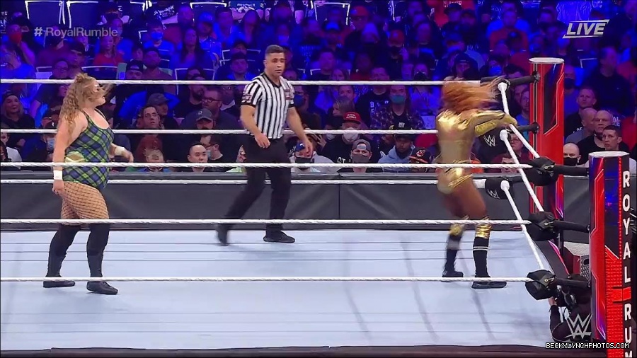 WWE_Royal_Rumble_2022_720p_WEB_h264-HEEL_mp4_006597511.jpg