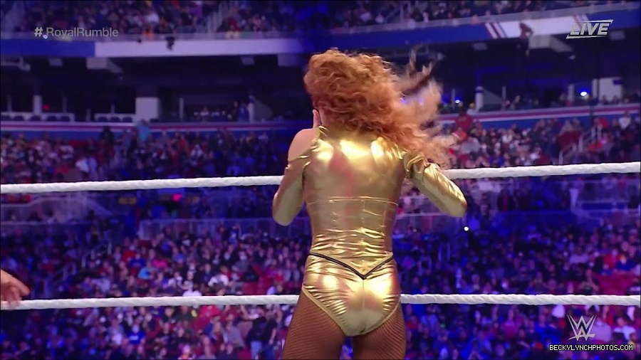 WWE_Royal_Rumble_2022_720p_WEB_h264-HEEL_mp4_006599511.jpg