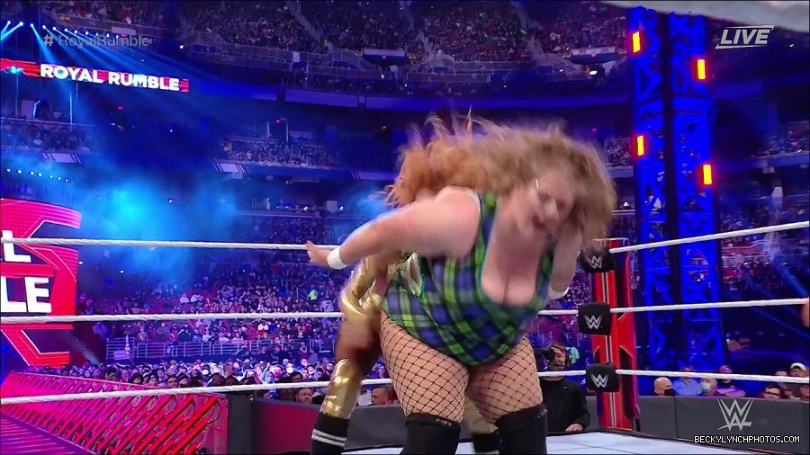 WWE_Royal_Rumble_2022_720p_WEB_h264-HEEL_mp4_006608311.jpg