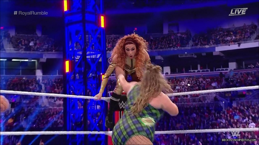 WWE_Royal_Rumble_2022_720p_WEB_h264-HEEL_mp4_006643111.jpg