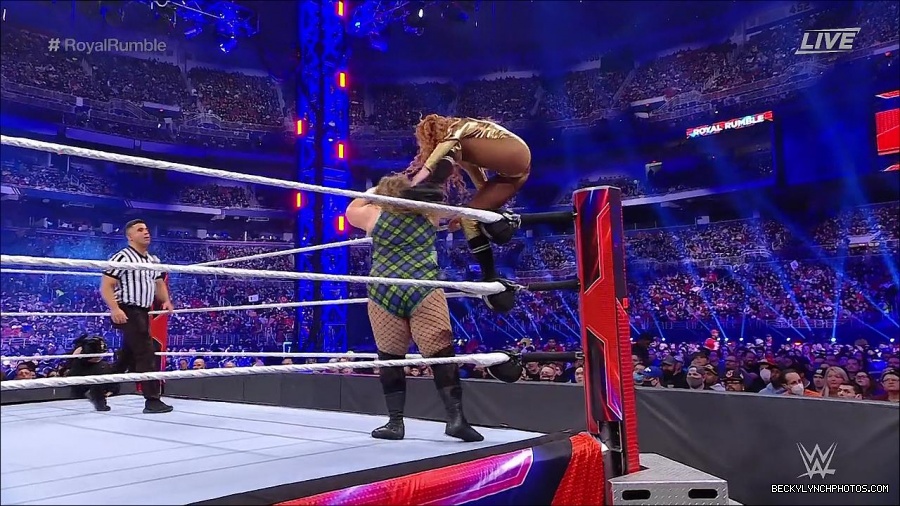 WWE_Royal_Rumble_2022_720p_WEB_h264-HEEL_mp4_006644311.jpg