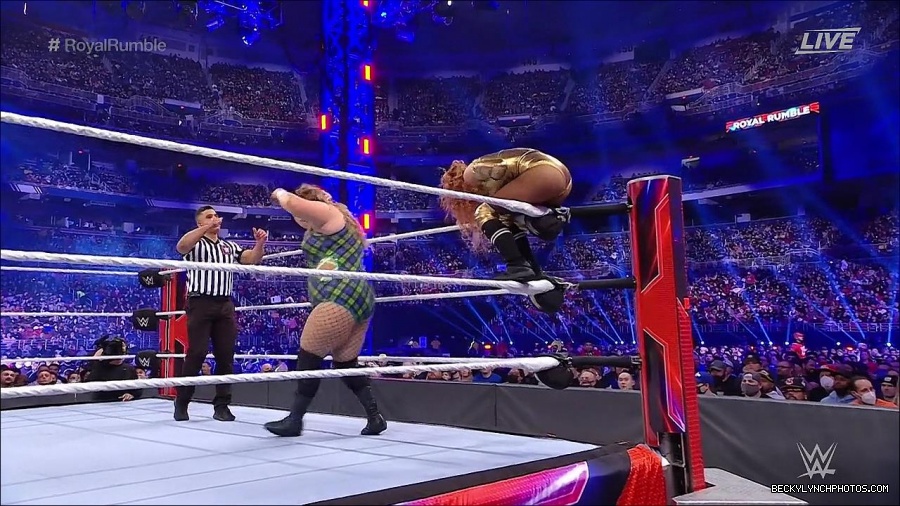 WWE_Royal_Rumble_2022_720p_WEB_h264-HEEL_mp4_006645111.jpg