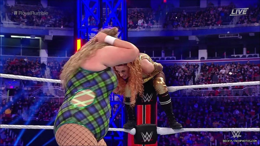 WWE_Royal_Rumble_2022_720p_WEB_h264-HEEL_mp4_006645911.jpg