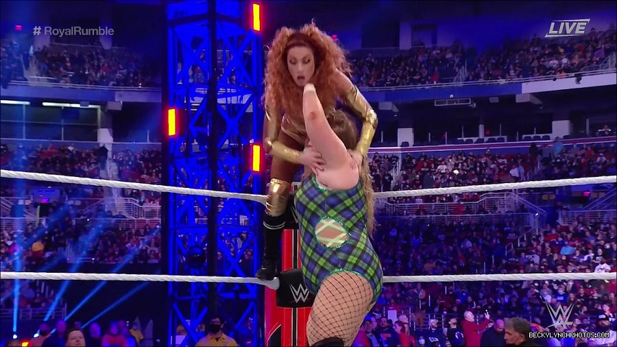 WWE_Royal_Rumble_2022_720p_WEB_h264-HEEL_mp4_006648311.jpg