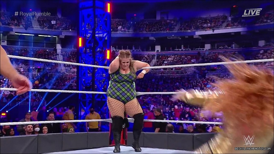 WWE_Royal_Rumble_2022_720p_WEB_h264-HEEL_mp4_006651511.jpg