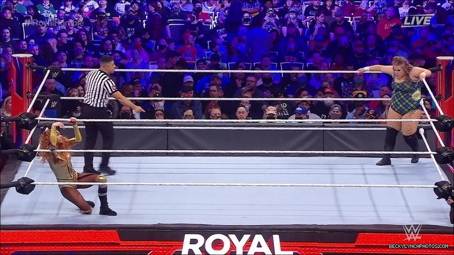 WWE_Royal_Rumble_2022_720p_WEB_h264-HEEL_mp4_006655511.jpg