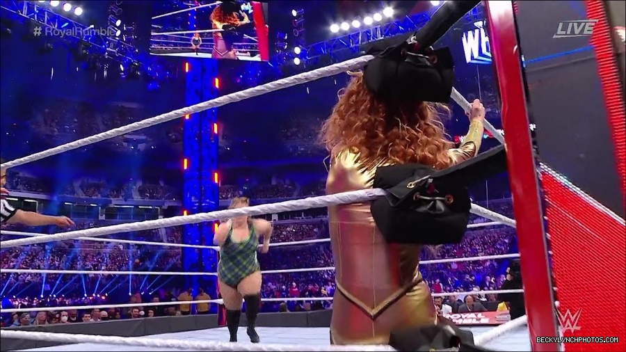 WWE_Royal_Rumble_2022_720p_WEB_h264-HEEL_mp4_006657511.jpg