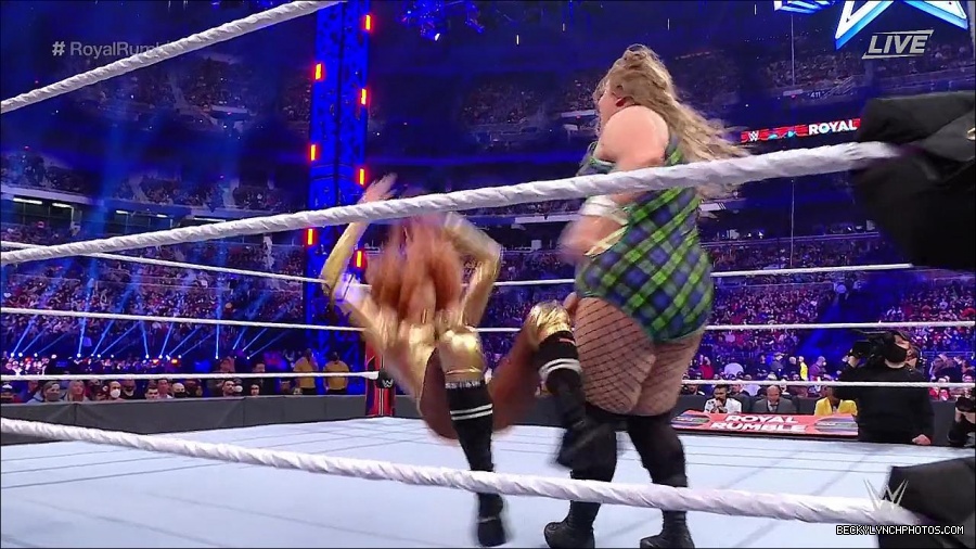 WWE_Royal_Rumble_2022_720p_WEB_h264-HEEL_mp4_006663911.jpg