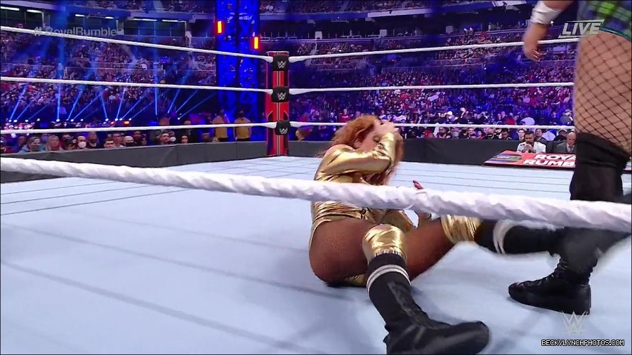 WWE_Royal_Rumble_2022_720p_WEB_h264-HEEL_mp4_006664711.jpg