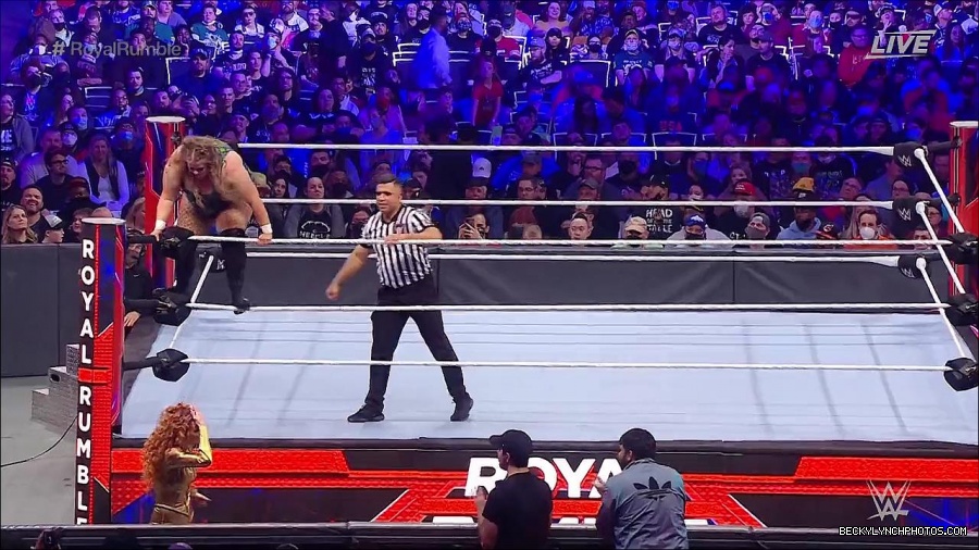 WWE_Royal_Rumble_2022_720p_WEB_h264-HEEL_mp4_006677911.jpg