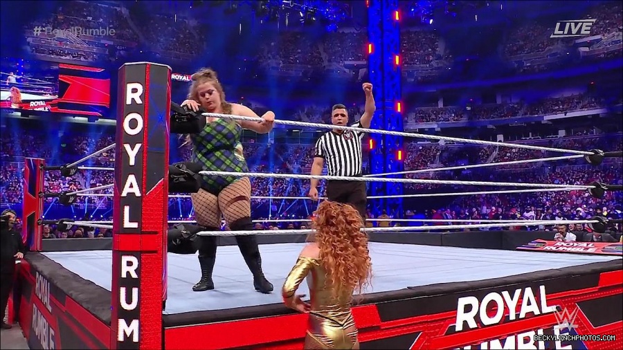 WWE_Royal_Rumble_2022_720p_WEB_h264-HEEL_mp4_006680711.jpg