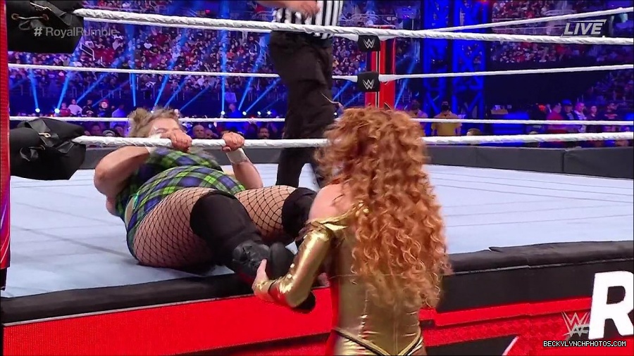 WWE_Royal_Rumble_2022_720p_WEB_h264-HEEL_mp4_006683911.jpg