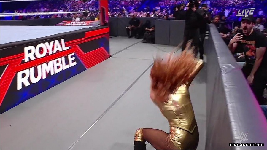 WWE_Royal_Rumble_2022_720p_WEB_h264-HEEL_mp4_006686711.jpg