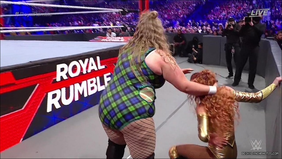 WWE_Royal_Rumble_2022_720p_WEB_h264-HEEL_mp4_006691911.jpg
