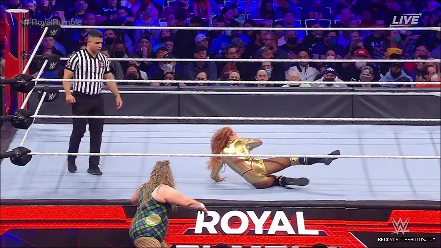 WWE_Royal_Rumble_2022_720p_WEB_h264-HEEL_mp4_006694311.jpg